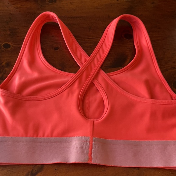 Simple cross back coral sports bra, very comfortable. - Picture 3 of 4